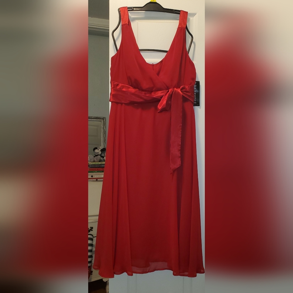 Connected Apparel Women's Red Dress  Size 12 NWT